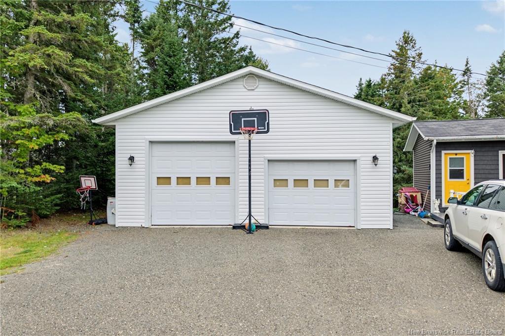 15 Brentwood Dr, Newbridge, NB