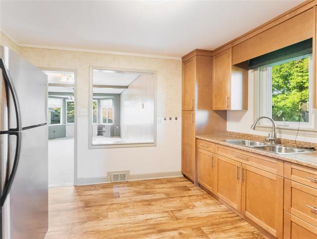 548 Superior Ave, Selkirk, MB