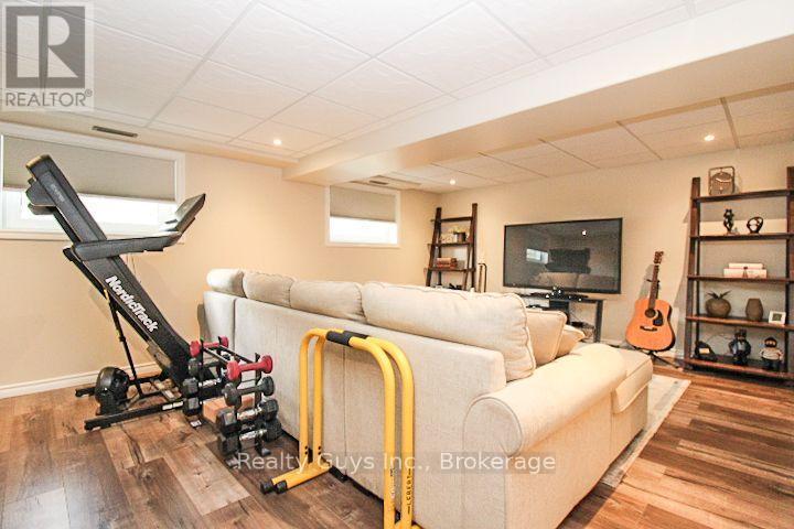 2106 Springwood Road, Peterborough (Monaghan Ward 2), ON