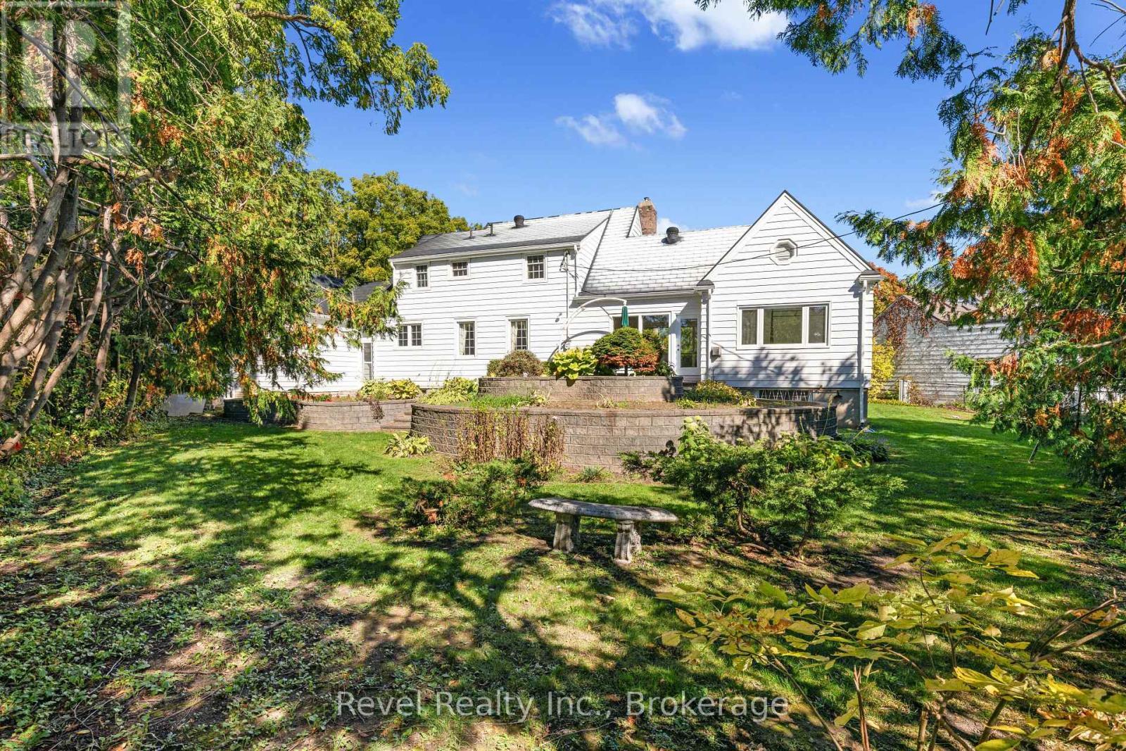 13 Sylvan Crescent, Kawartha Lakes (Lindsay), ON