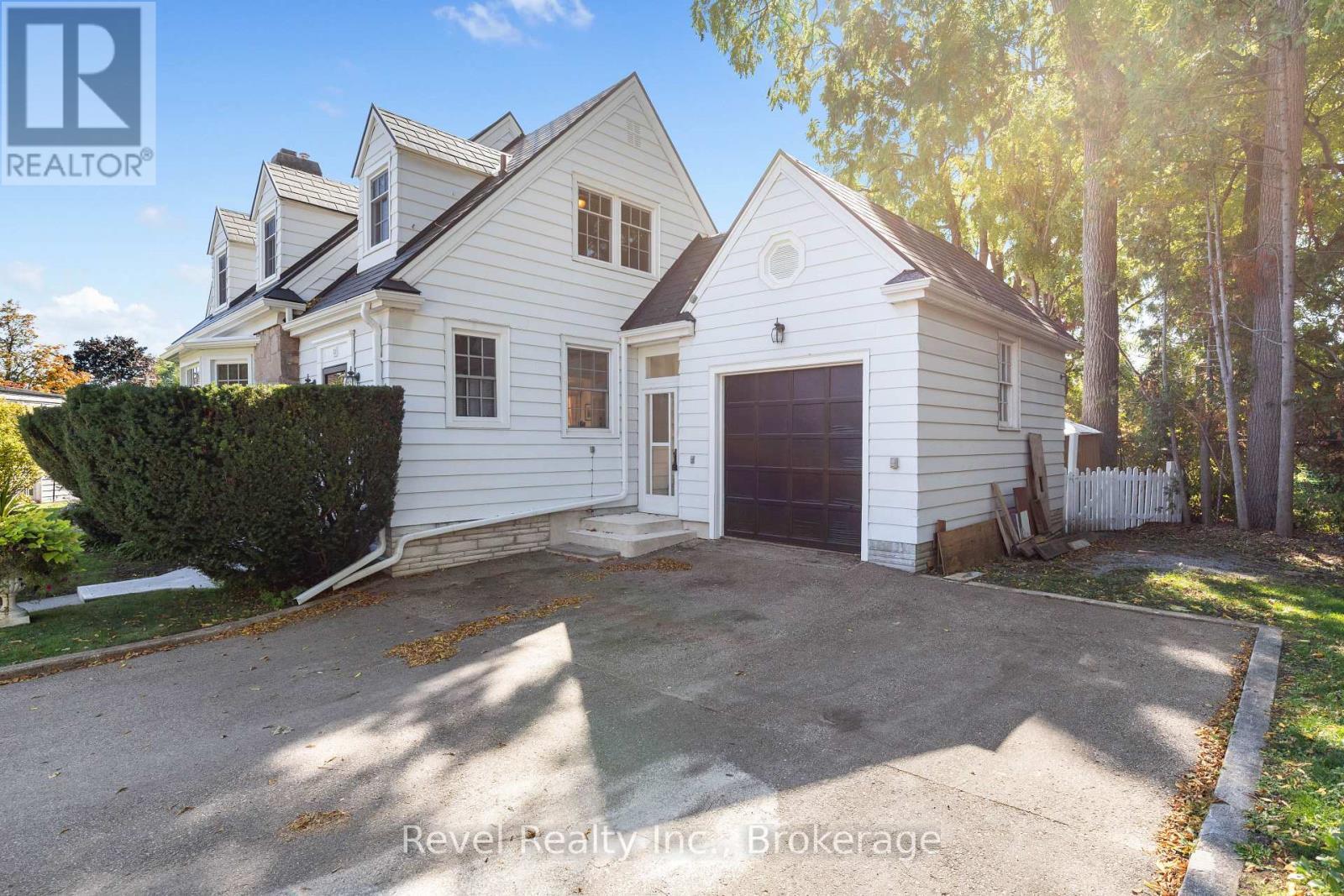 13 Sylvan Crescent, Kawartha Lakes (Lindsay), ON