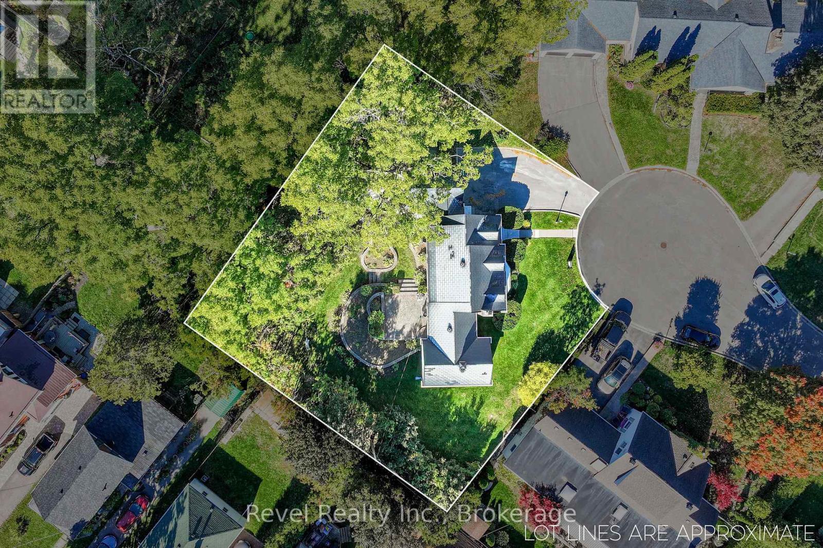 13 Sylvan Crescent, Kawartha Lakes (Lindsay), ON