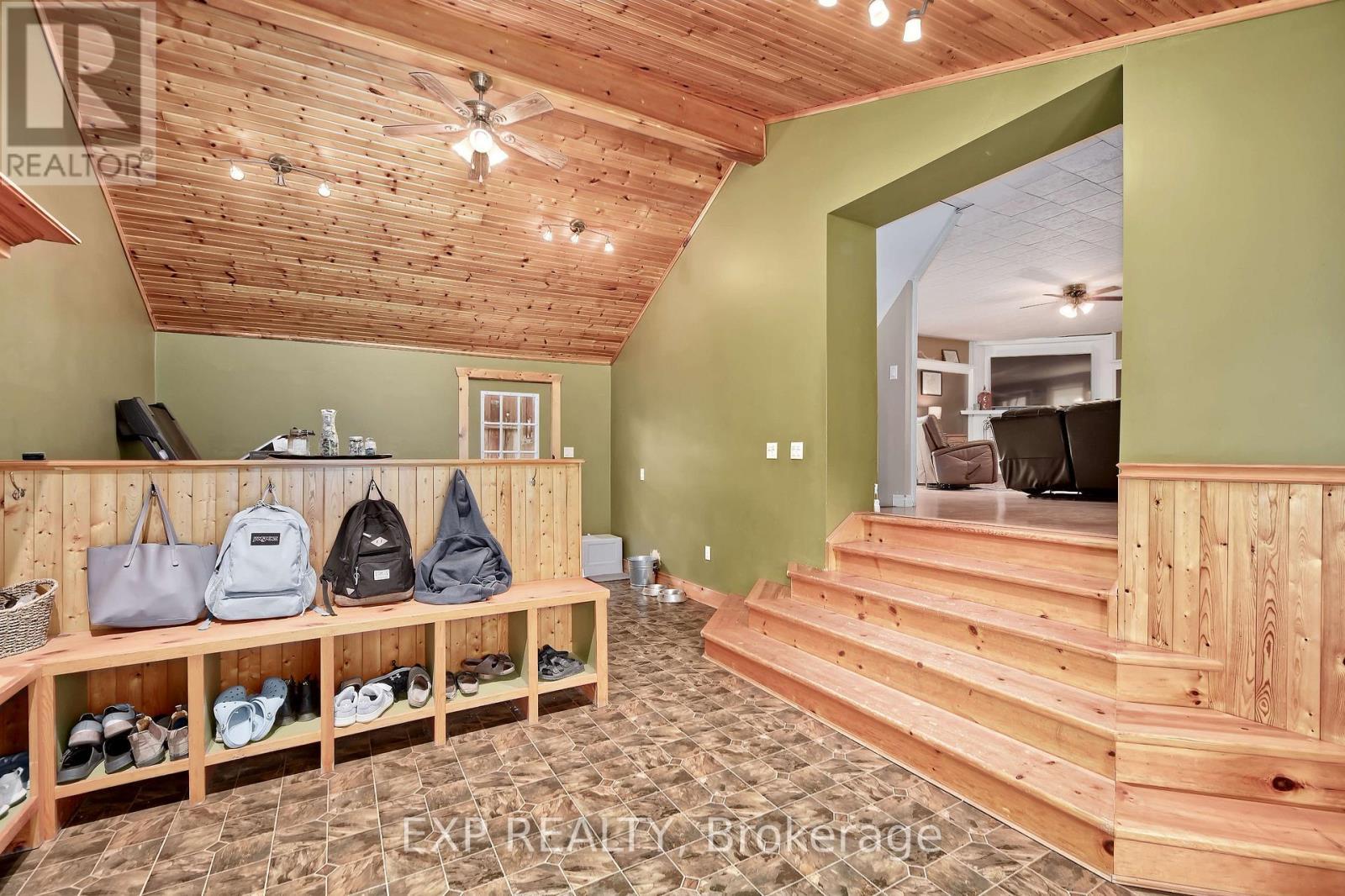 70257 Blackbush Line, South Huron (Stephen), ON