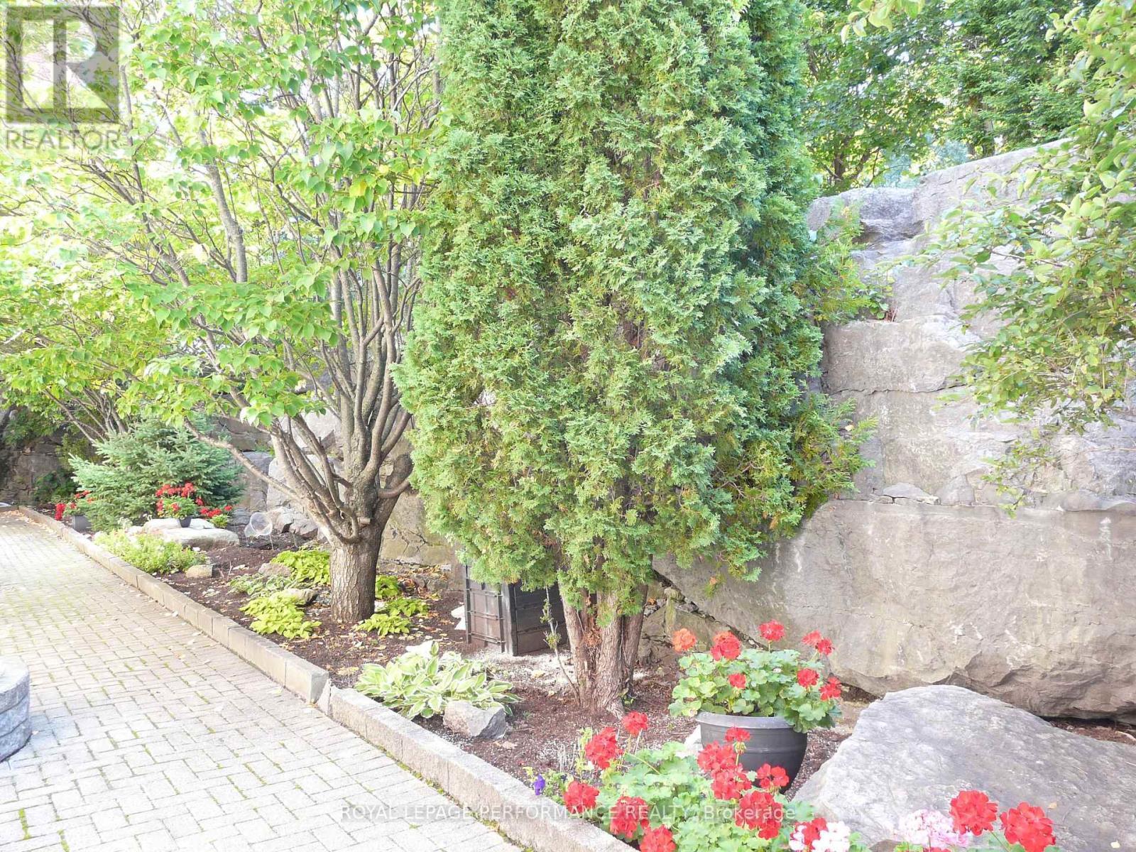 108 - 320 Centrum Boulevard, Ottawa, ON