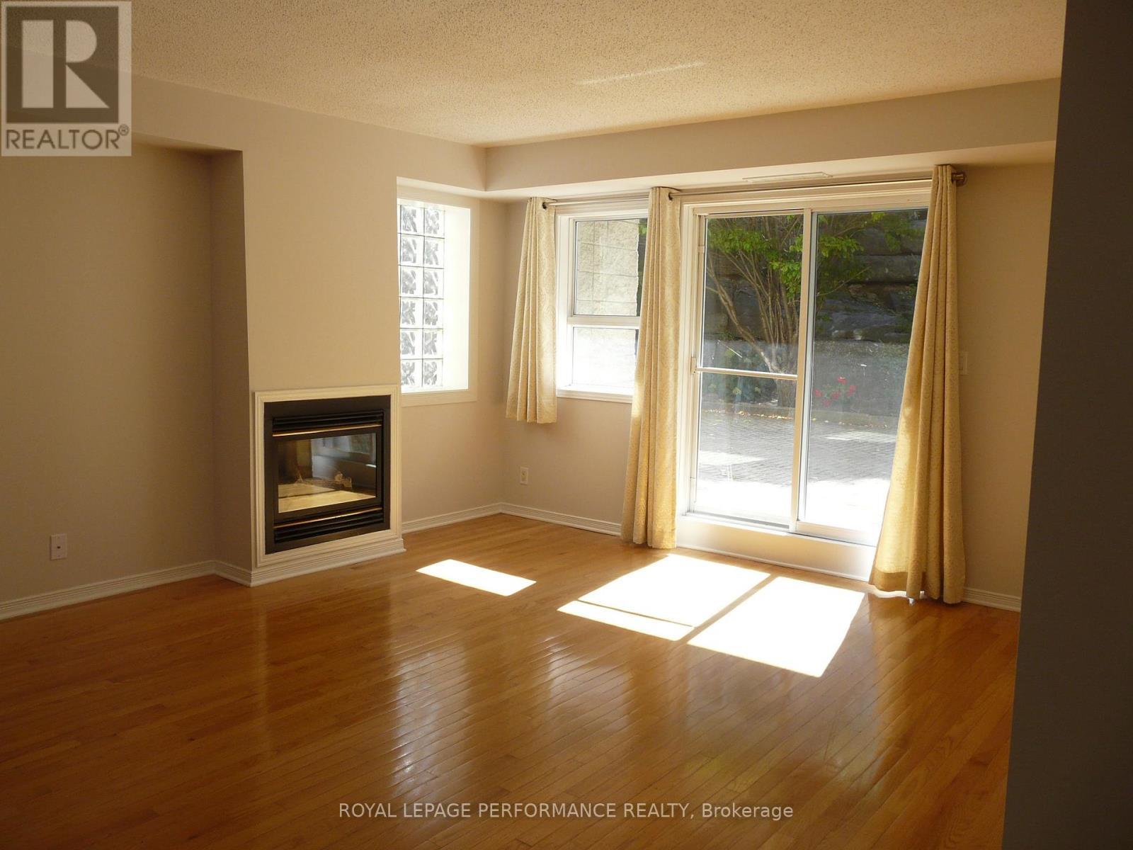 108 - 320 Centrum Boulevard, Ottawa, ON