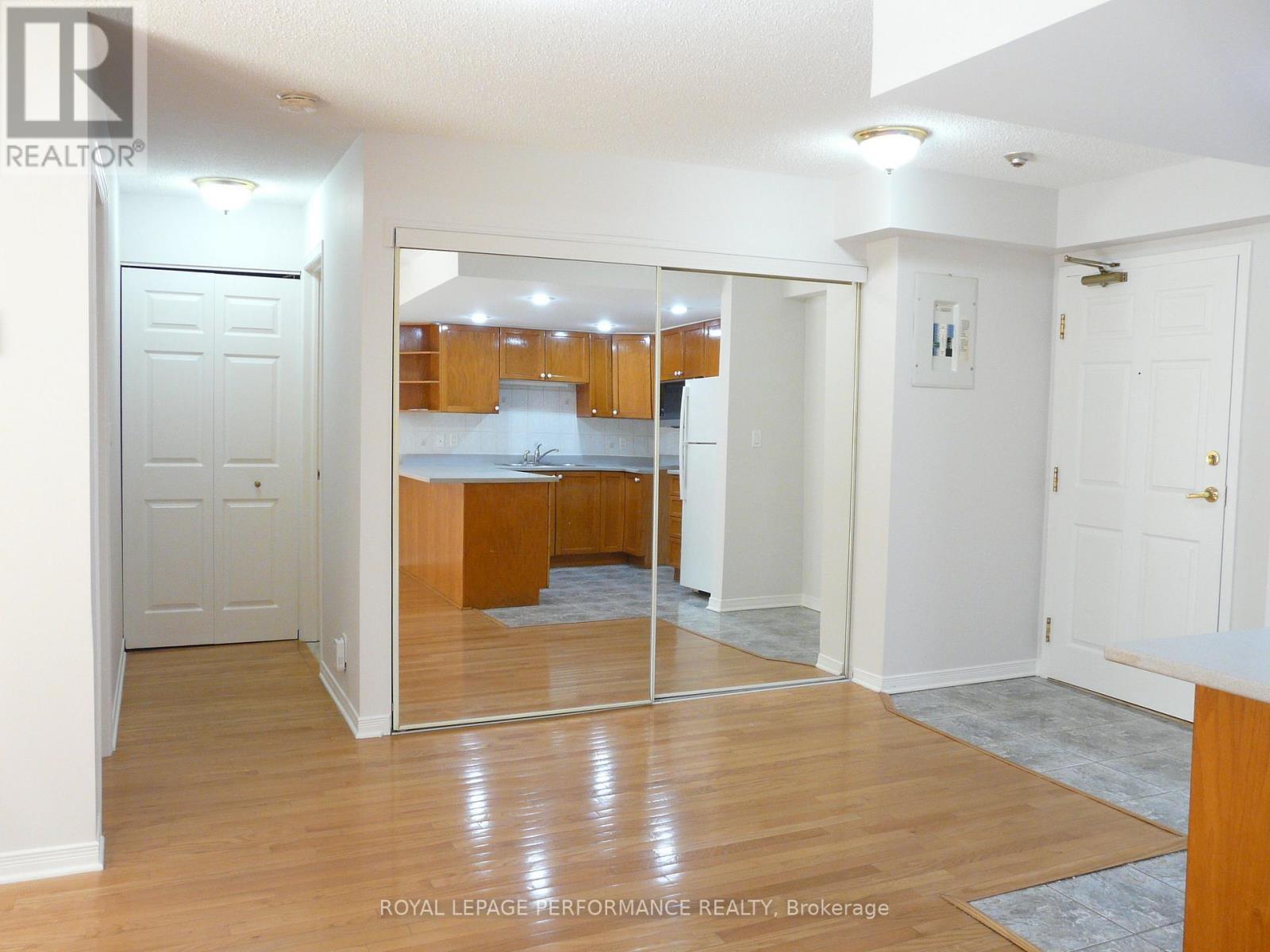 108 - 320 Centrum Boulevard, Ottawa, ON