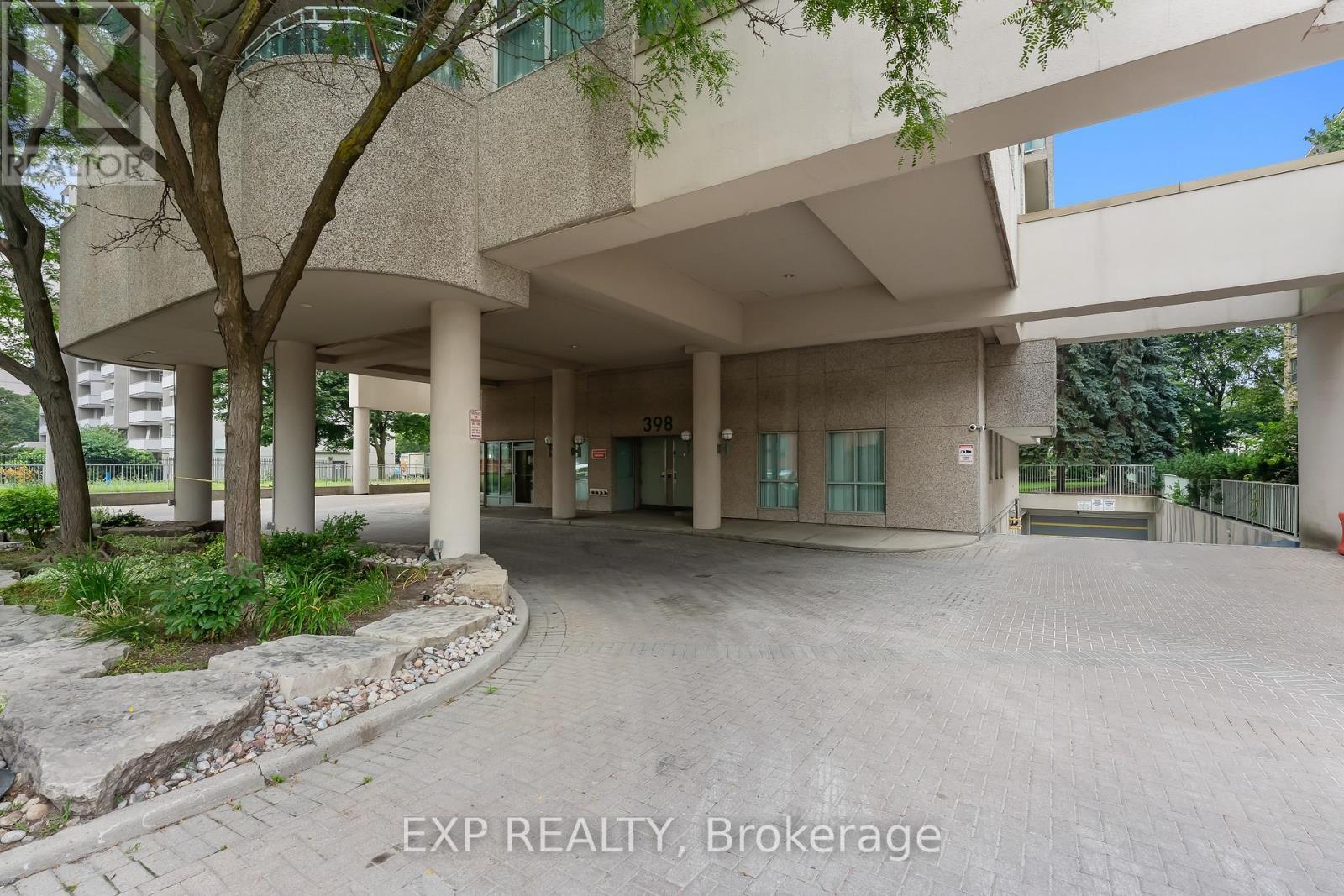 308 - 398 Eglinton Avenue E, Toronto, ON