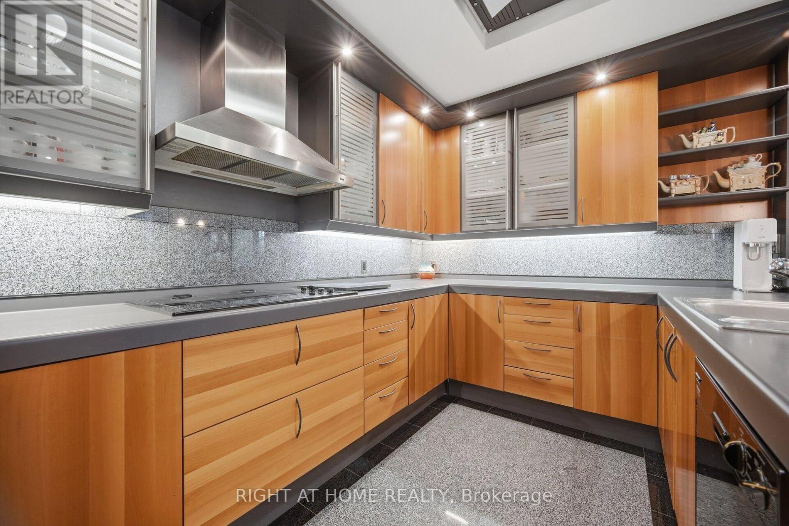 9 Saguenay Avenue E, Toronto, ON