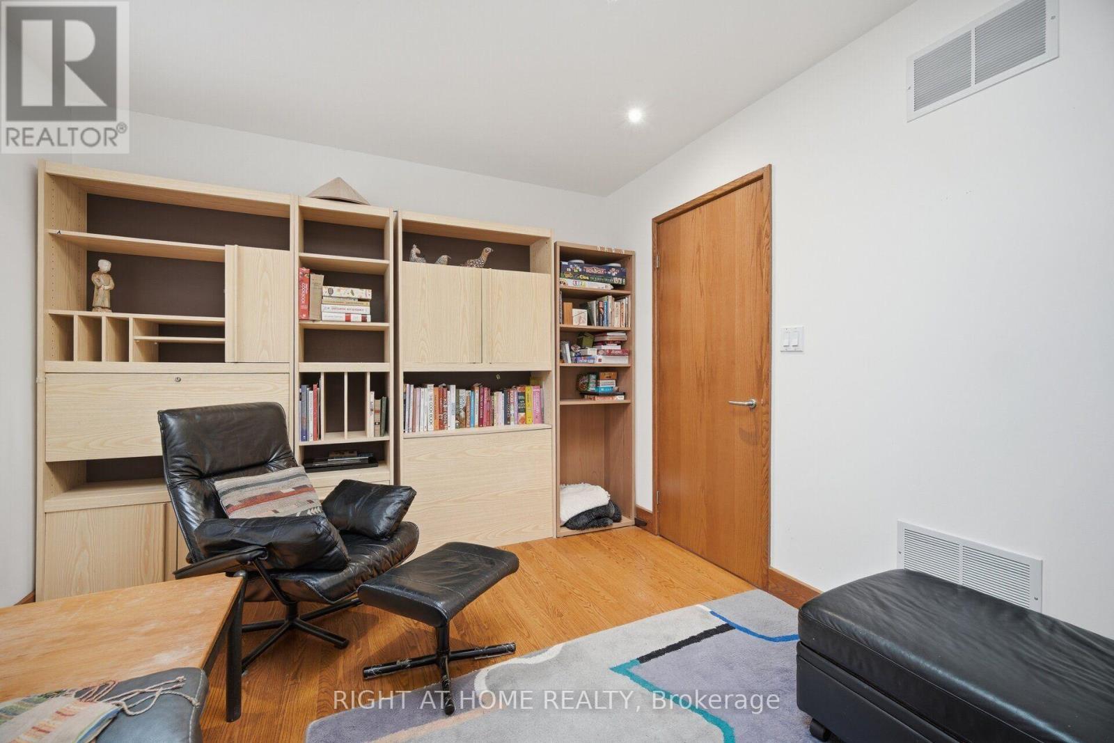 9 Saguenay Avenue E, Toronto, ON