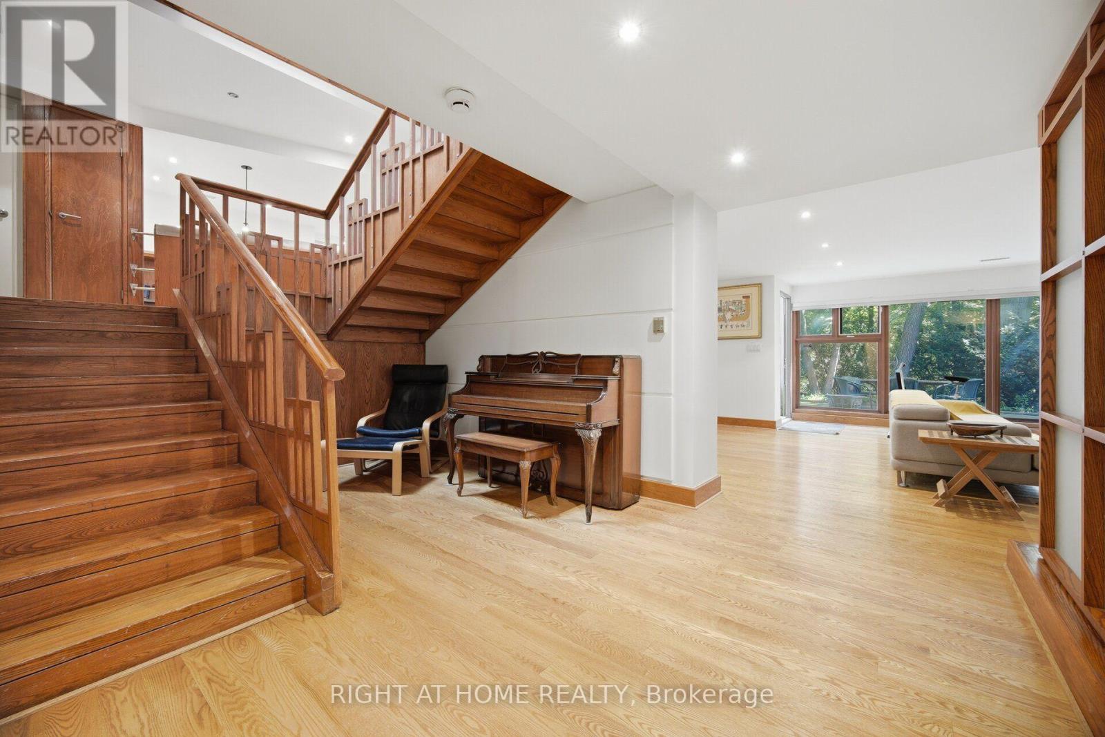 9 Saguenay Avenue E, Toronto, ON