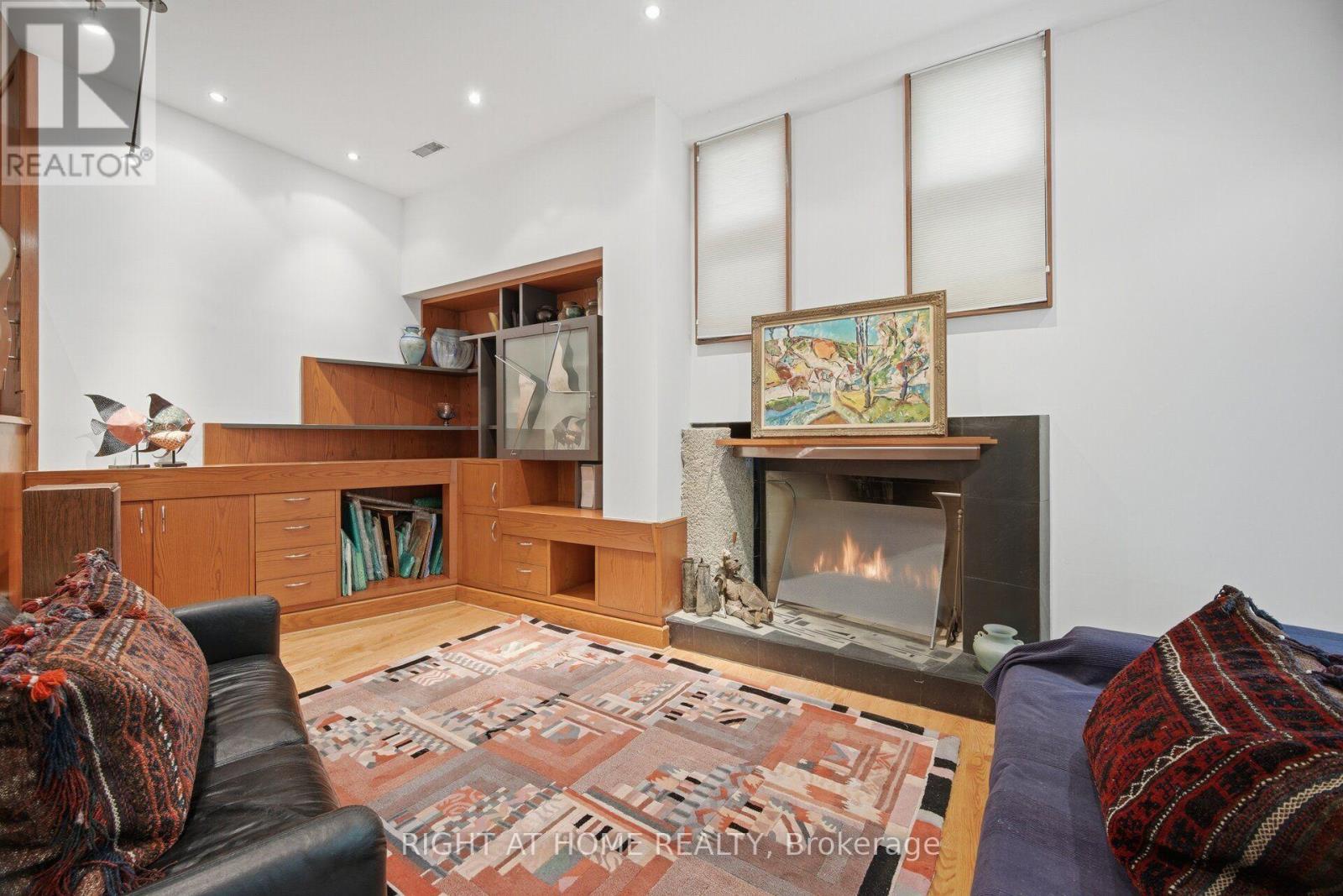 9 Saguenay Avenue E, Toronto, ON