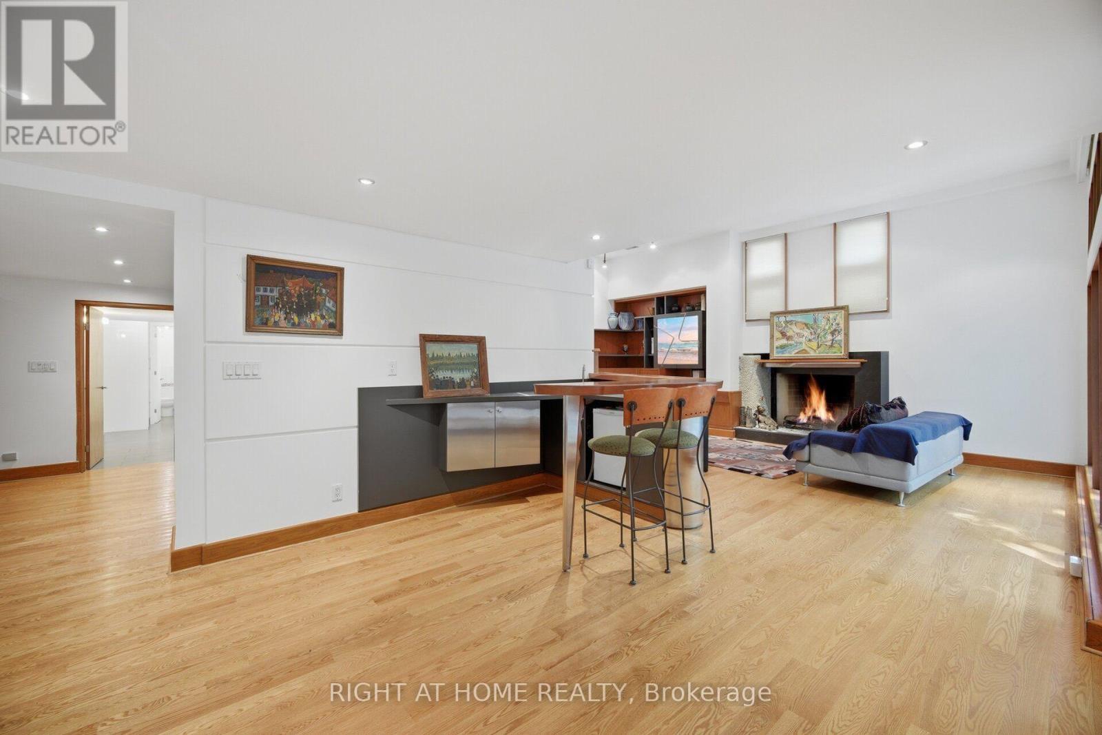 9 Saguenay Avenue E, Toronto, ON
