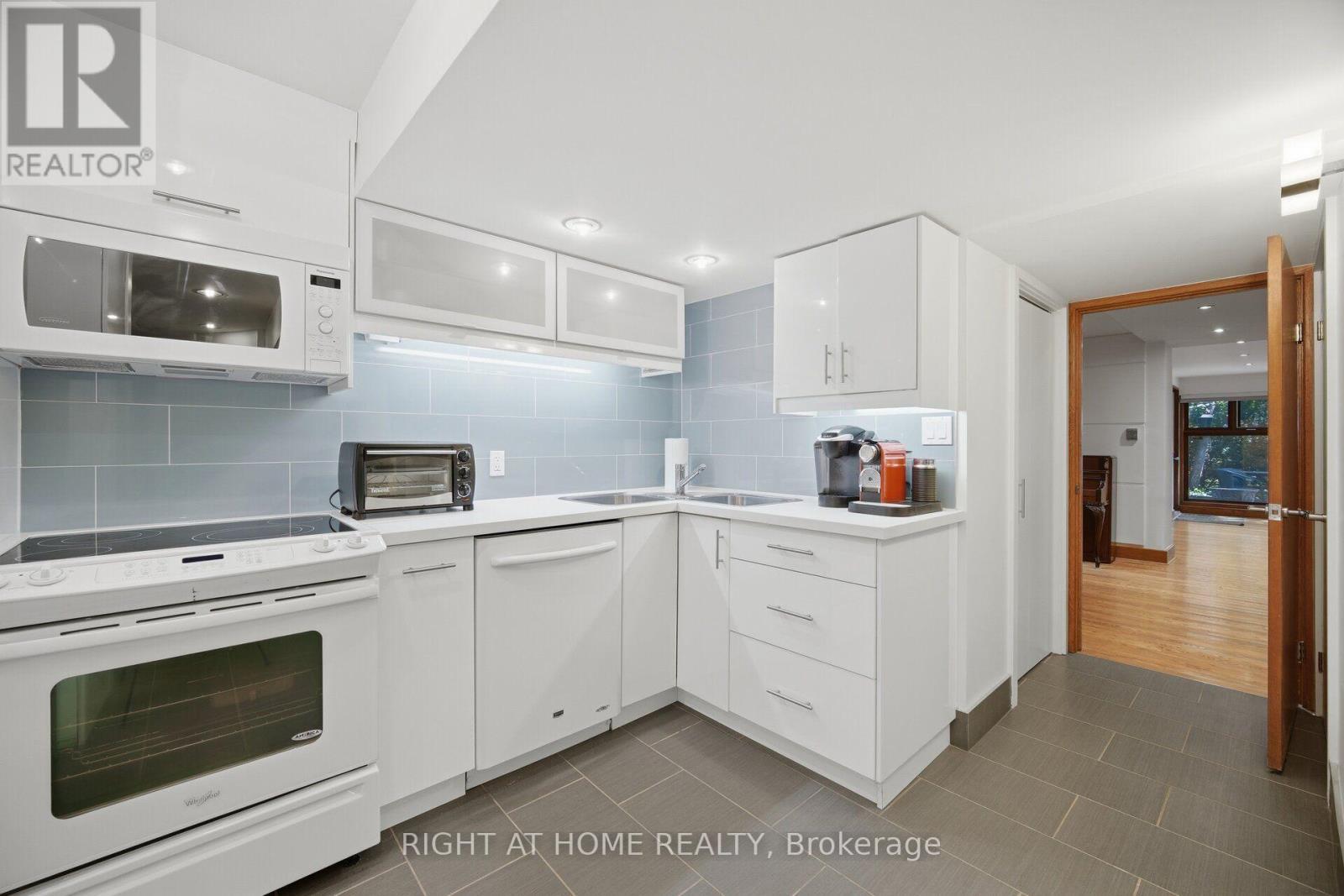 9 Saguenay Avenue E, Toronto, ON