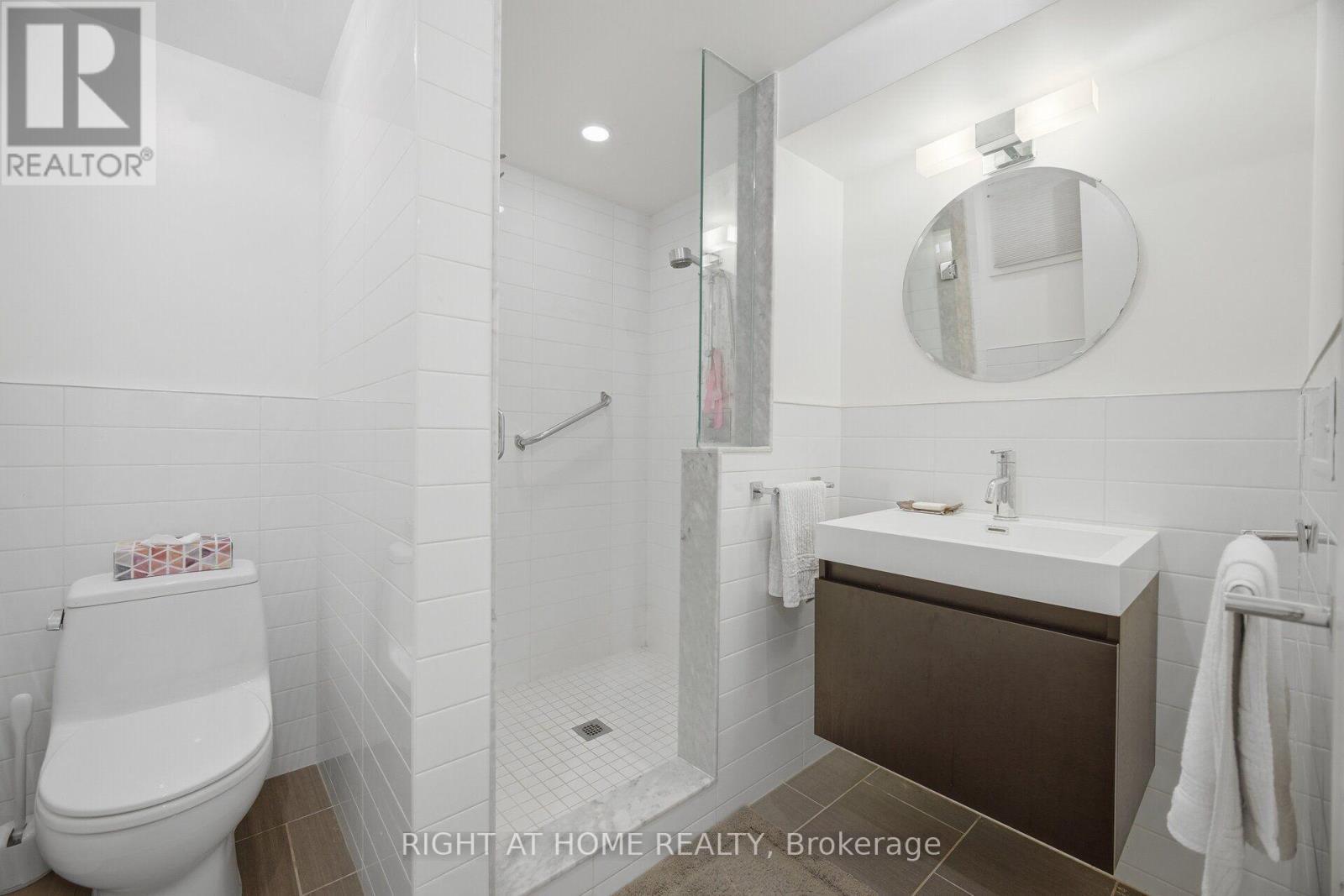 9 Saguenay Avenue E, Toronto, ON