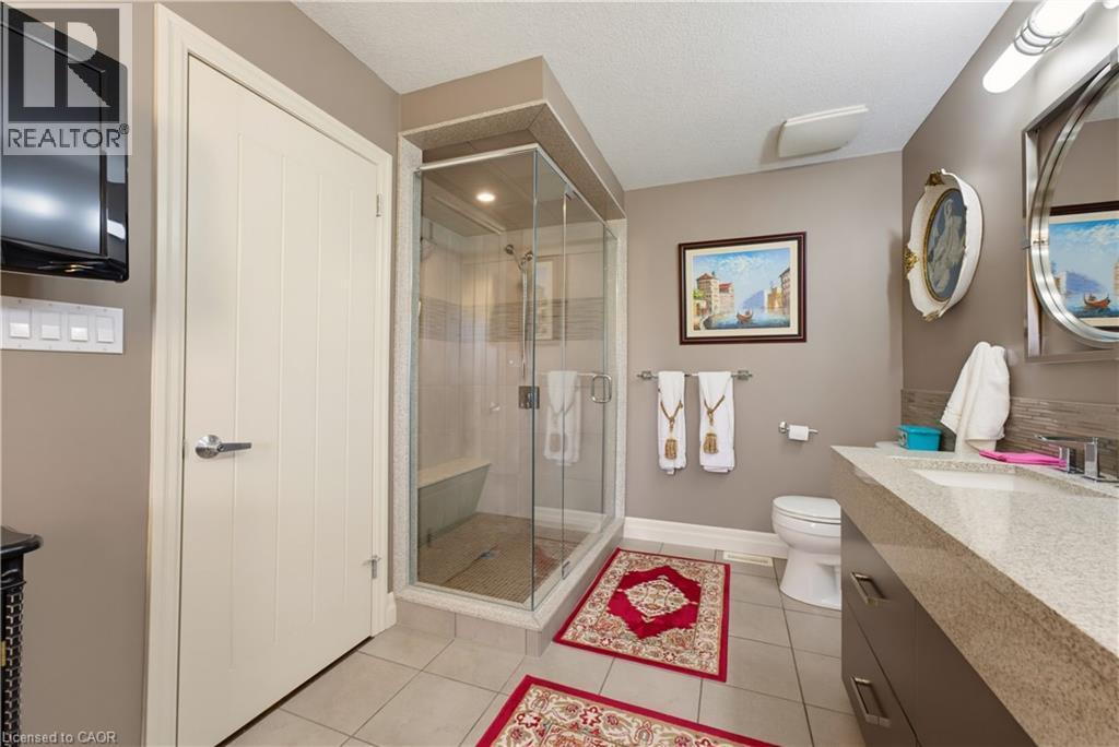 123 Oak Park Drive, Waterloo, ON