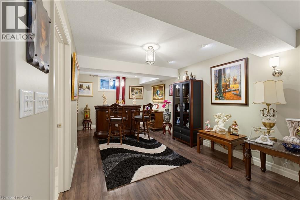 123 Oak Park Drive, Waterloo, ON