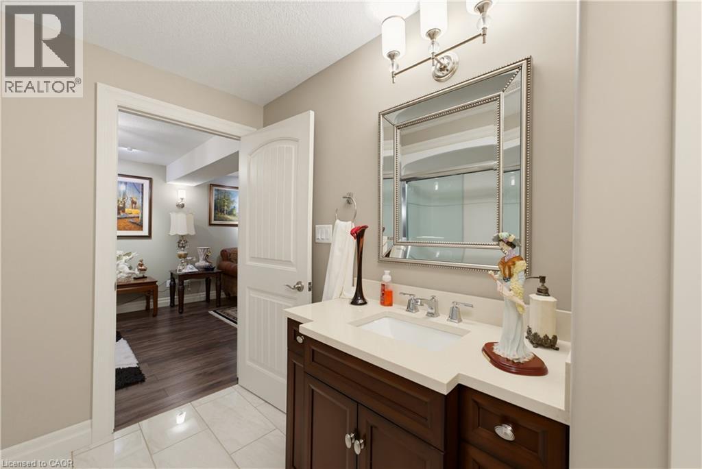 123 Oak Park Drive, Waterloo, ON