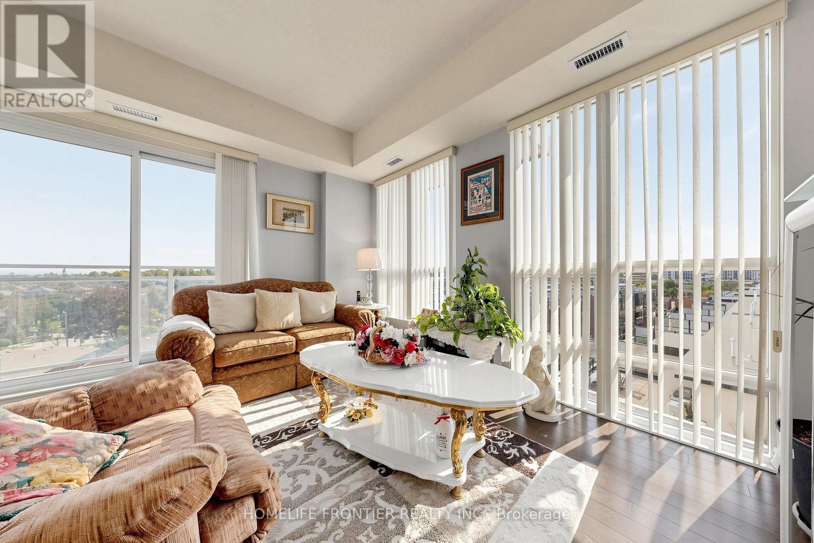 602 - 7730 Kipling Avenue, Vaughan, ON