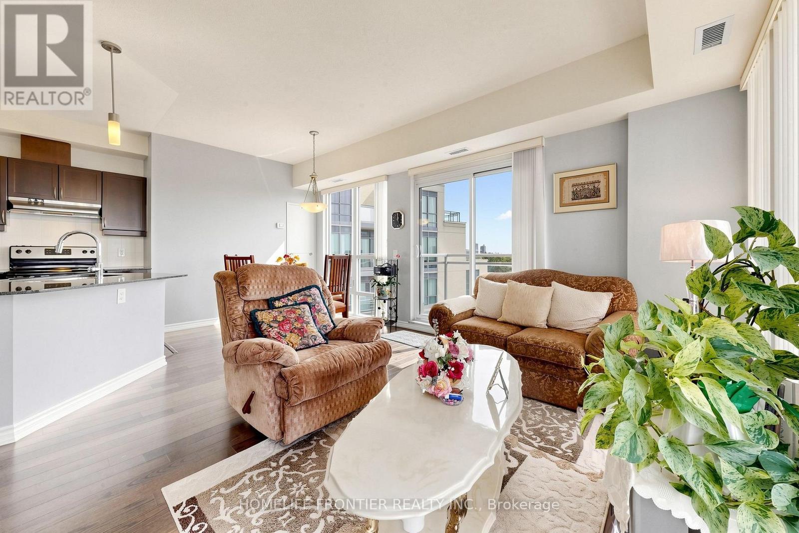 602 - 7730 Kipling Avenue, Vaughan, ON
