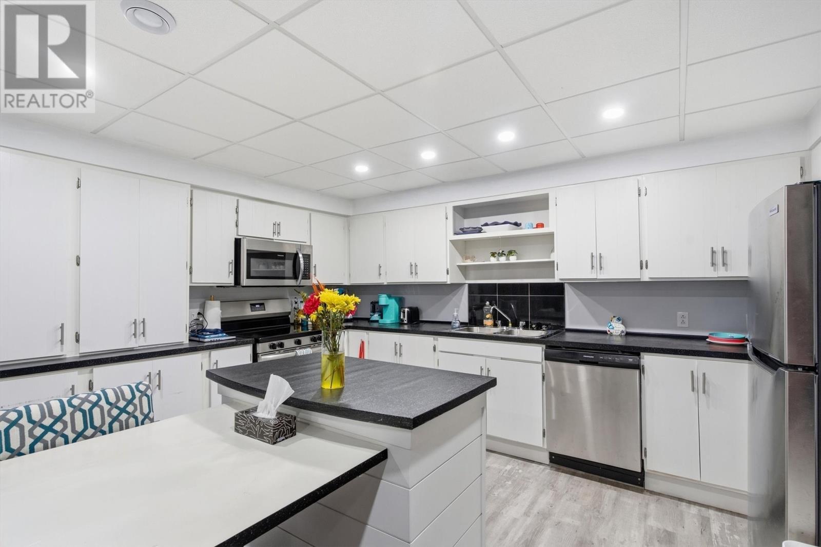 Apartment Kitchen - 3 Brookside Road, Glovertown, NL