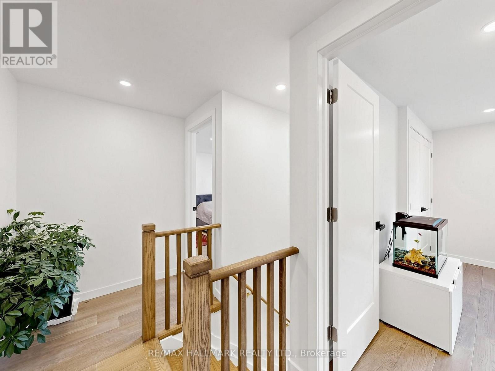 400 Handley Crescent, Newmarket, ON