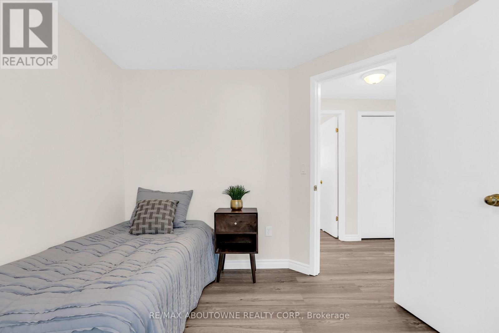 87 Houghton Street, Cambridge, ON