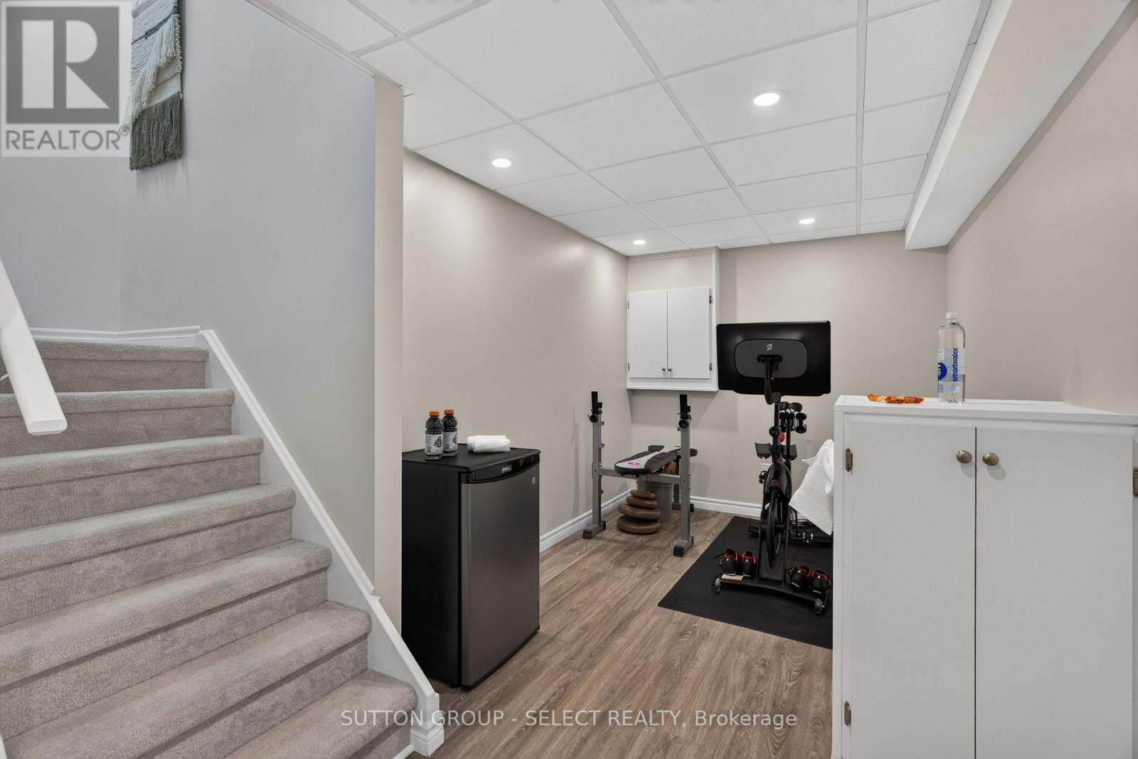 Basement flex room - 121 Tanoak Drive, London North (North E), ON