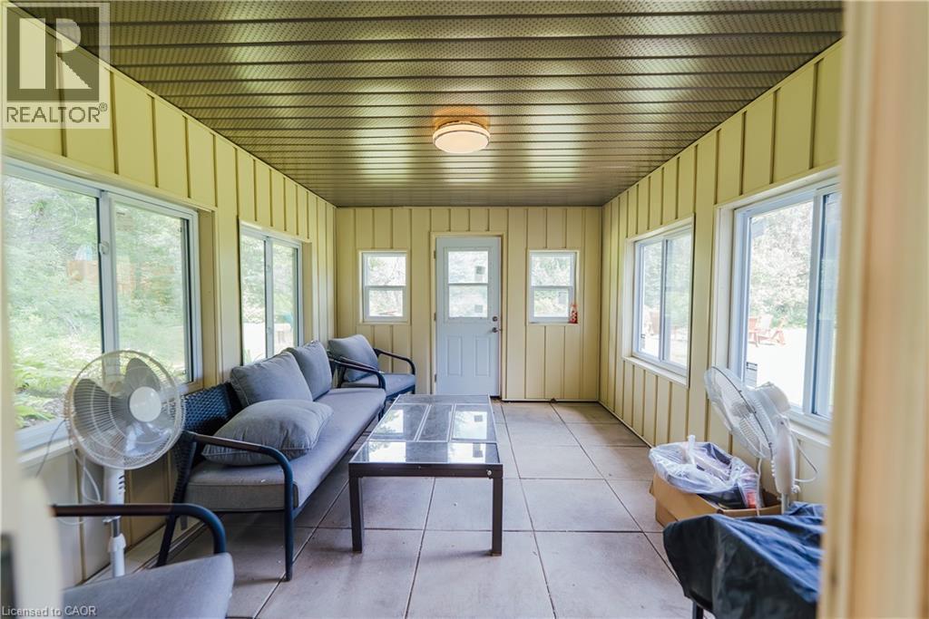 11 Side Road, Kinmount, ON