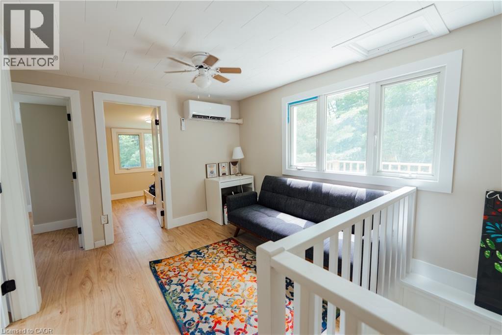 11 Side Road, Kinmount, ON