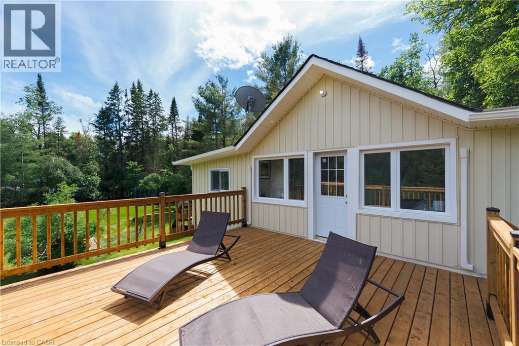 11 Side Road, Kinmount, ON