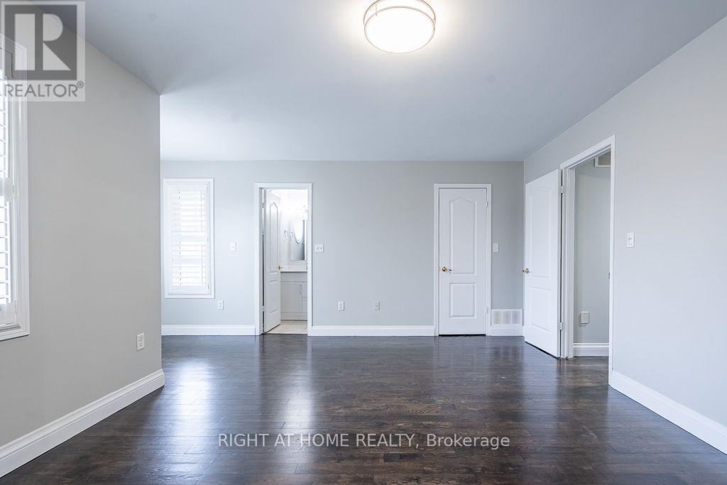 27 Panorama Way, Hamilton, ON