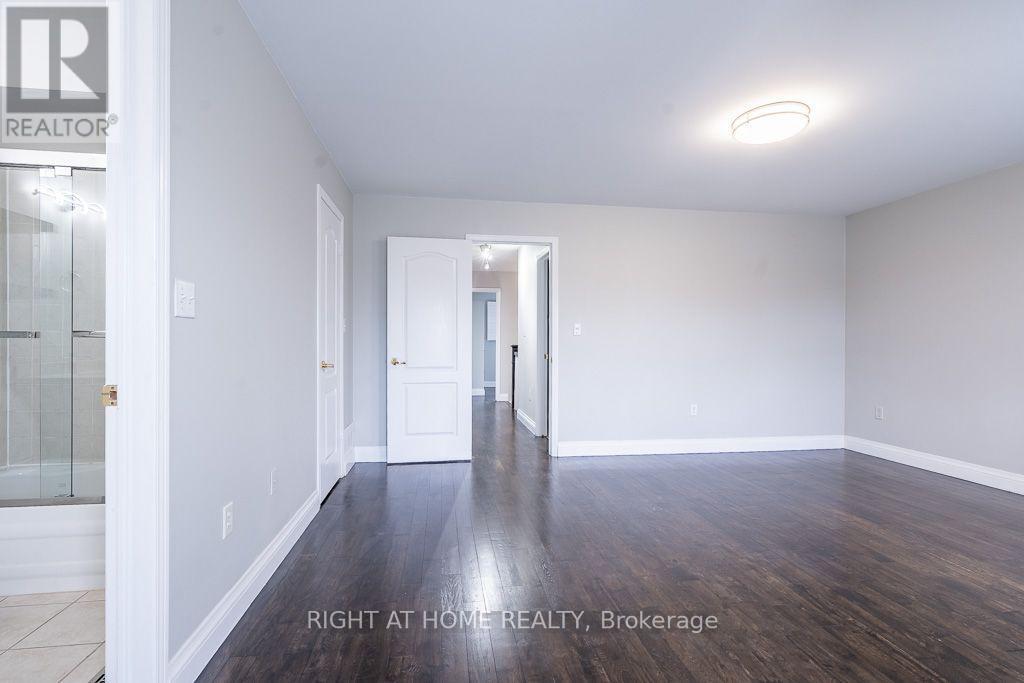 27 Panorama Way, Hamilton, ON