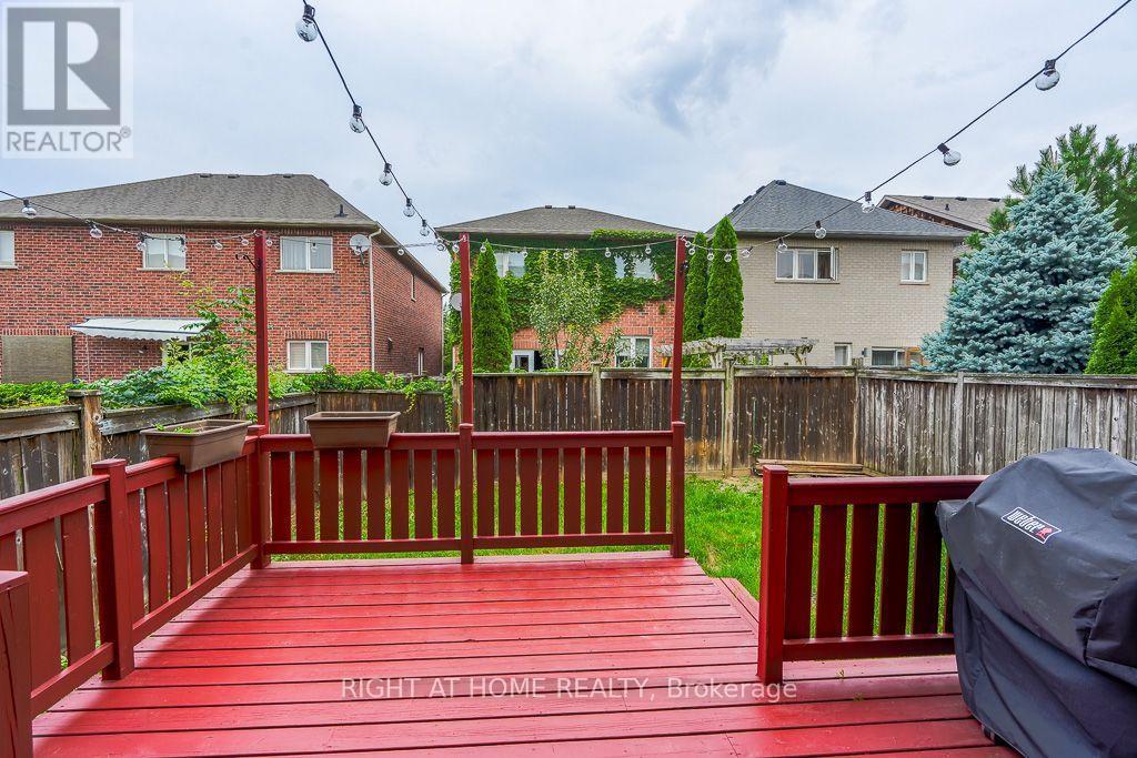 27 Panorama Way, Hamilton, ON