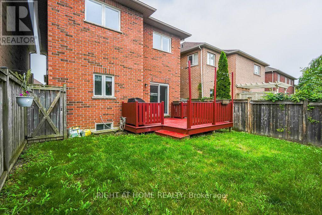 27 Panorama Way, Hamilton, ON