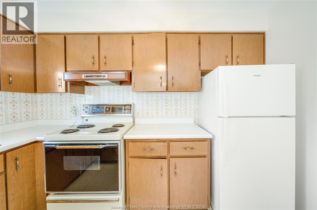 2506 Longfellow Avenue, Windsor, ON