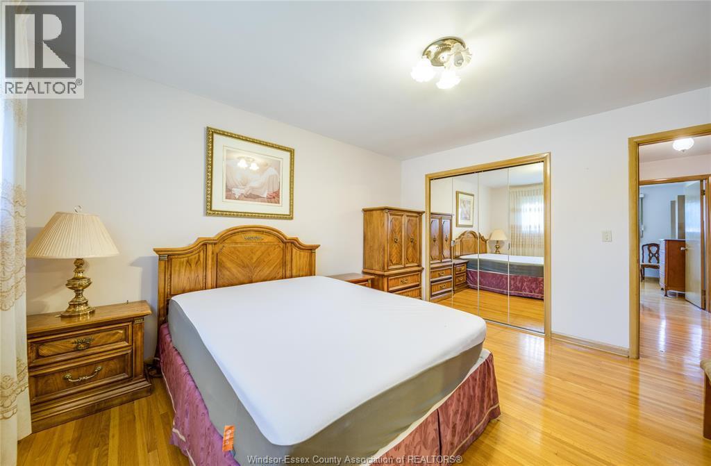 2506 Longfellow Avenue, Windsor, ON
