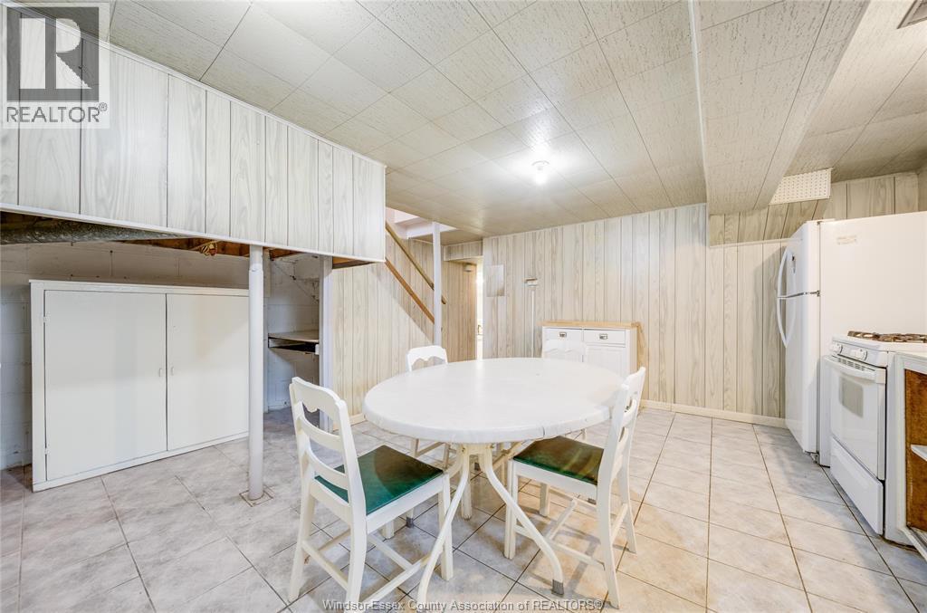 2506 Longfellow Avenue, Windsor, ON