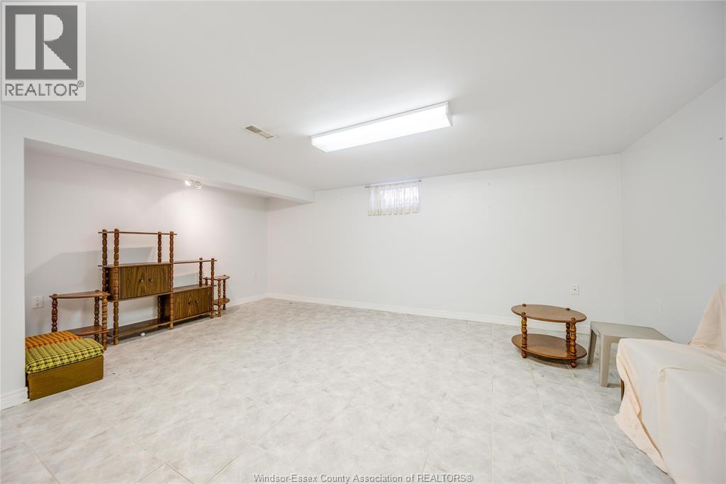 2506 Longfellow Avenue, Windsor, ON