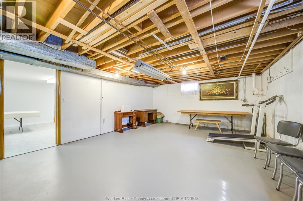 2506 Longfellow Avenue, Windsor, ON