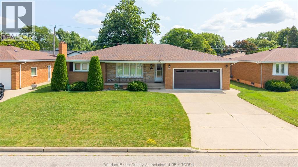 2506 Longfellow Avenue, Windsor, ON