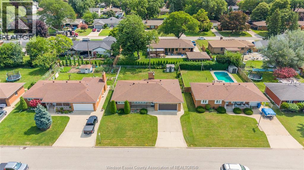 2506 Longfellow Avenue, Windsor, ON