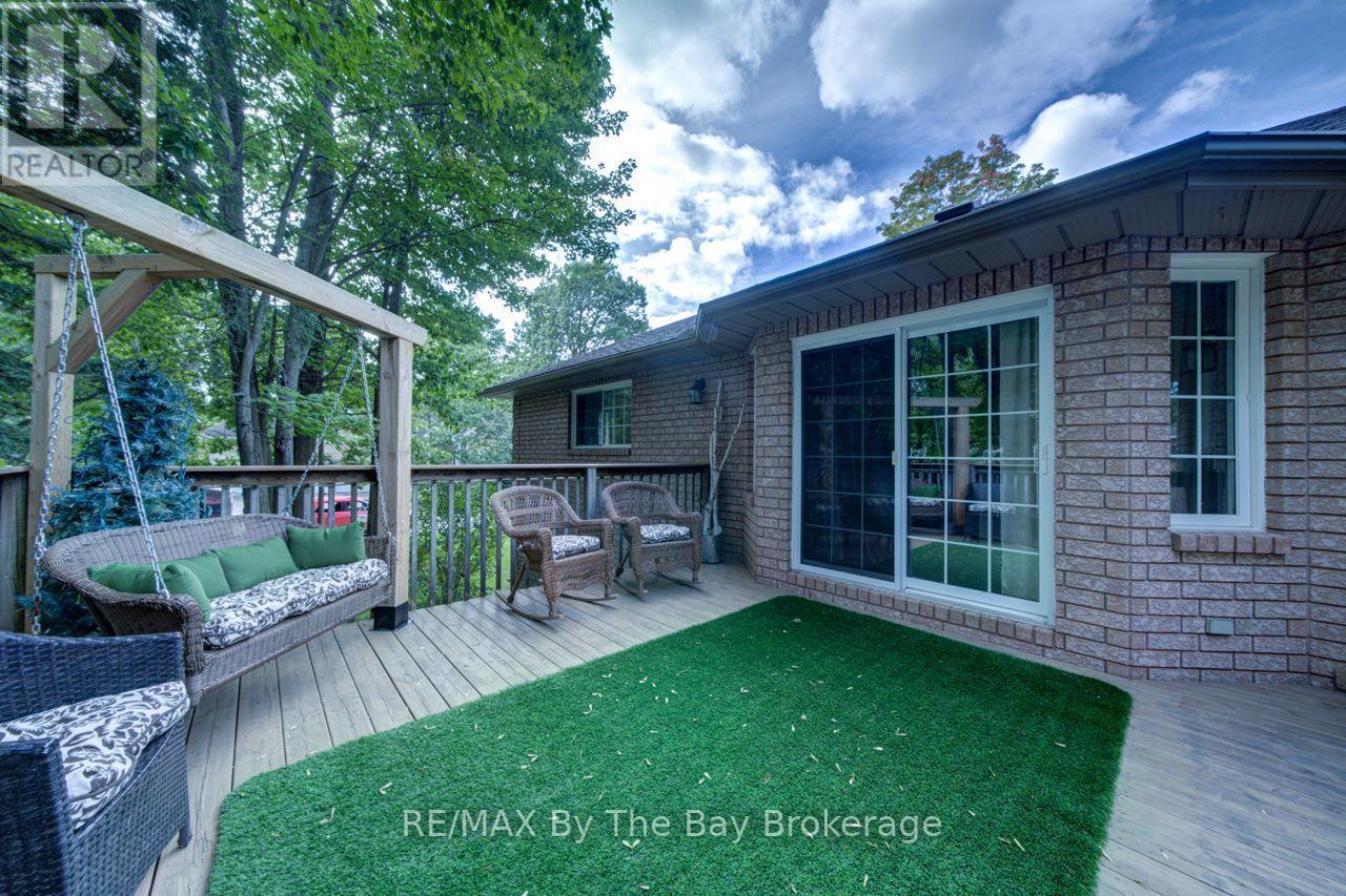17 Downer Crescent, Wasaga Beach, ON
