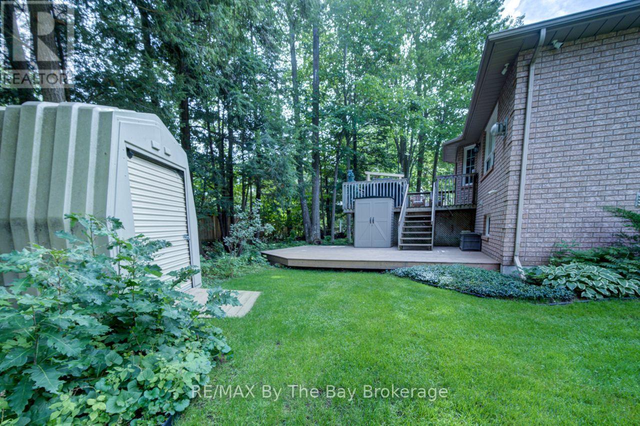 17 Downer Crescent, Wasaga Beach, ON