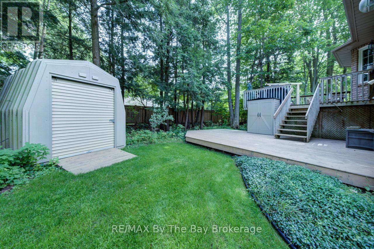 17 Downer Crescent, Wasaga Beach, ON