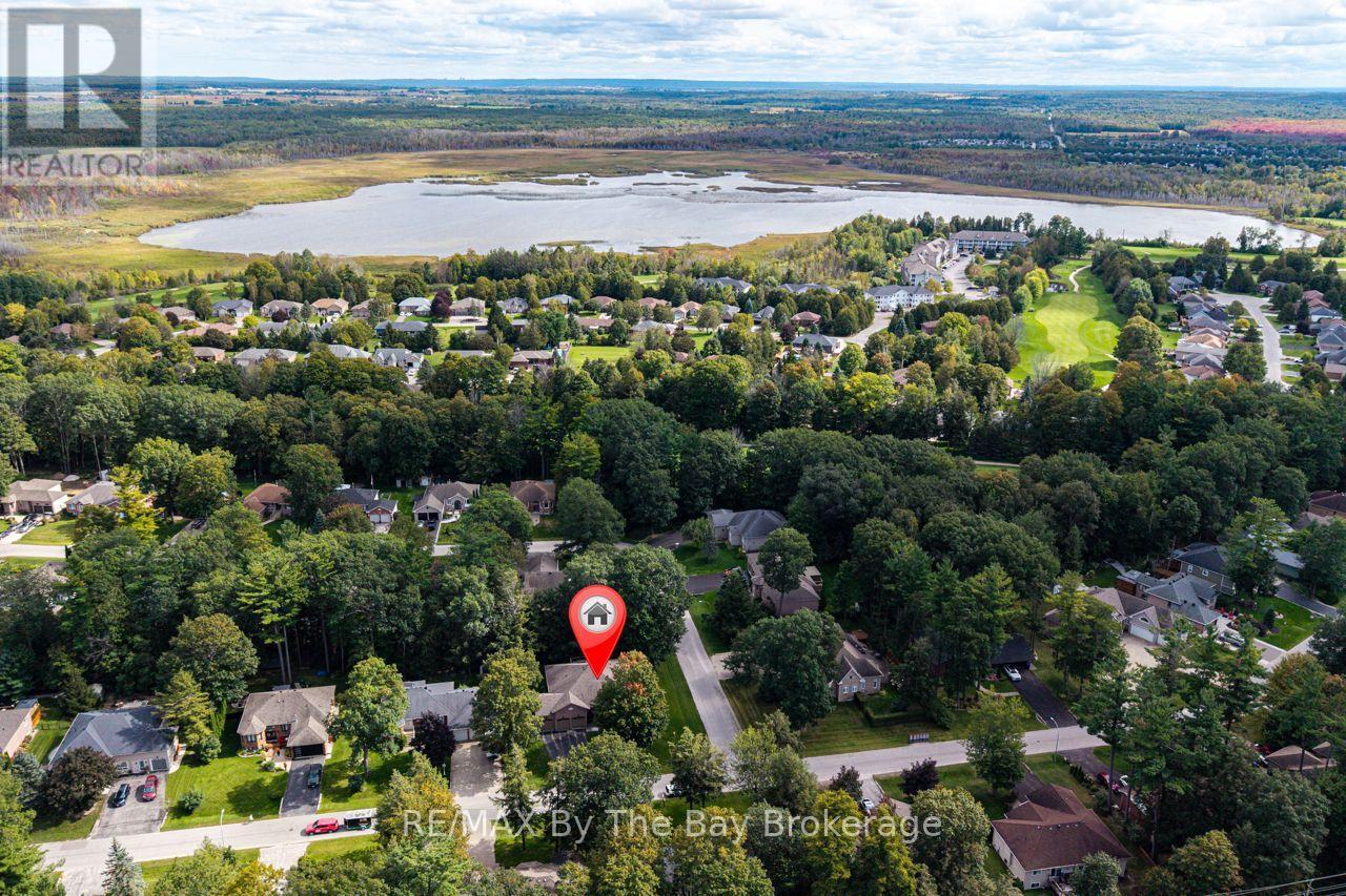 17 Downer Crescent, Wasaga Beach, ON
