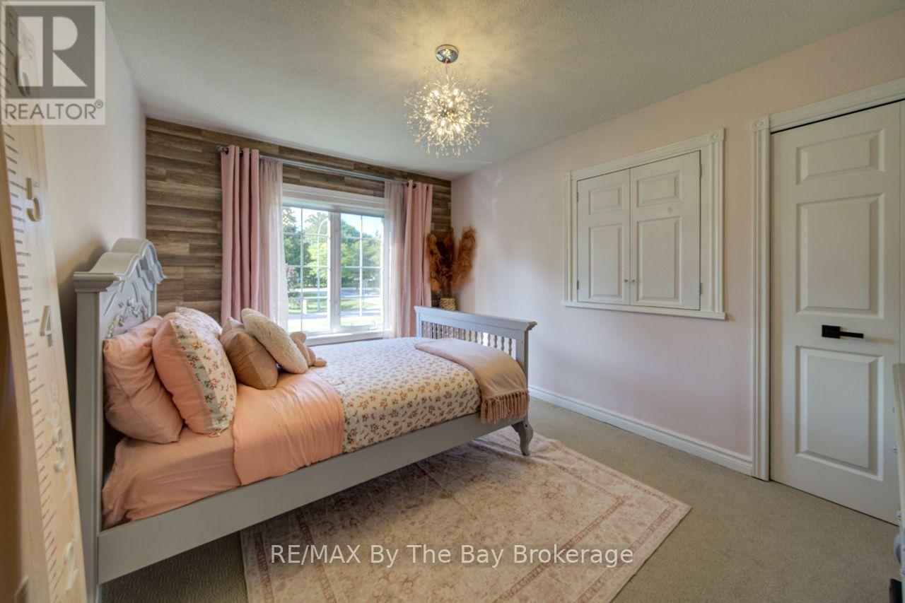 29 Downer Crescent, Wasaga Beach, ON