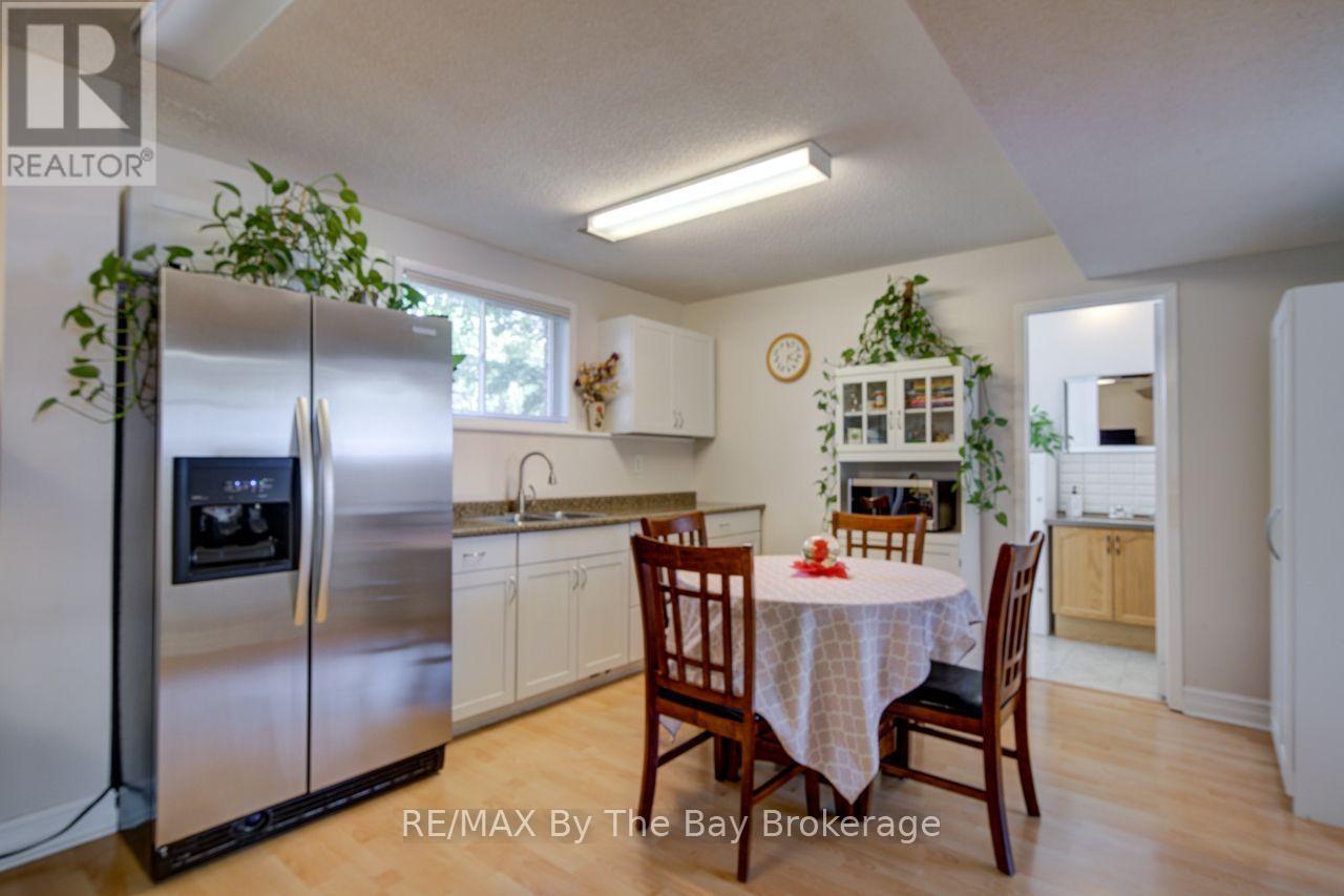 29 Downer Crescent, Wasaga Beach, ON