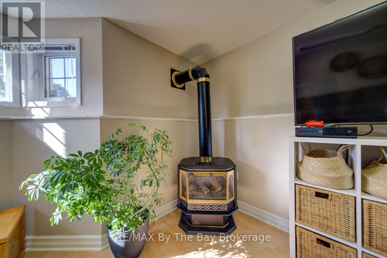 29 Downer Crescent, Wasaga Beach, ON