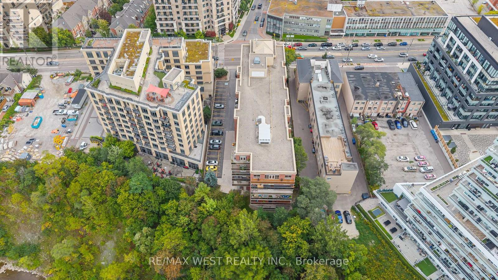 402 - 4196 Dundas Street W, Toronto, ON