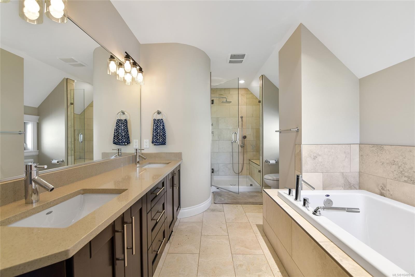 1059 Clare St, Victoria, BC